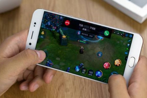 蘋果手機在游戲體驗、應用生態(tài)與銷售模式上的獨特之處